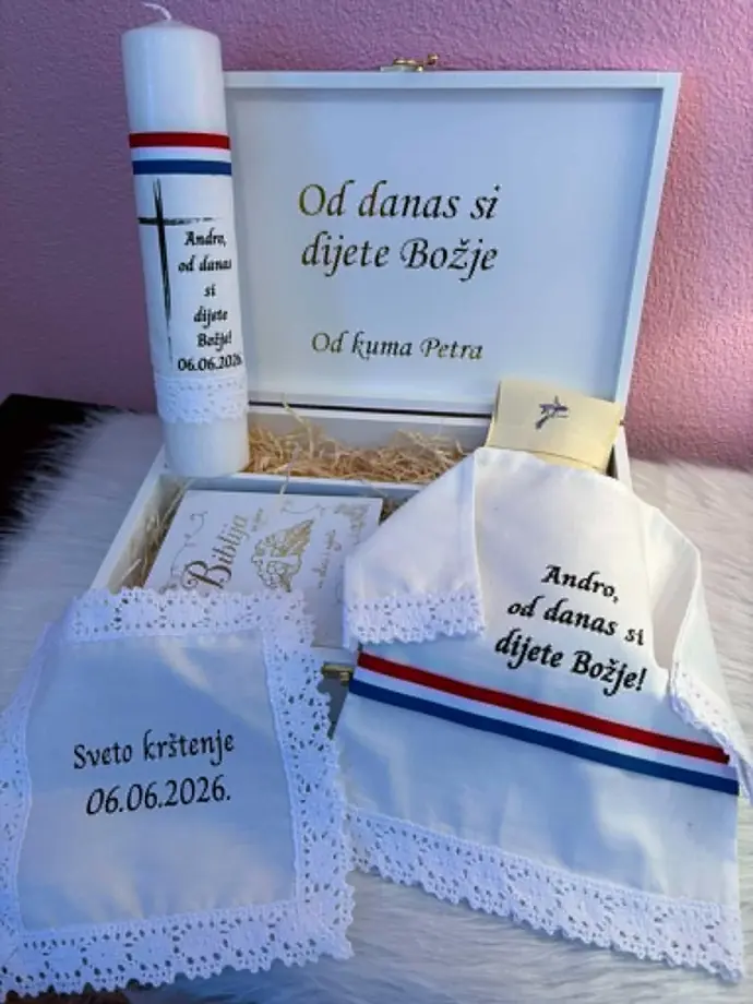 Personalizirani krsni set s ručno izrađenom kutijom